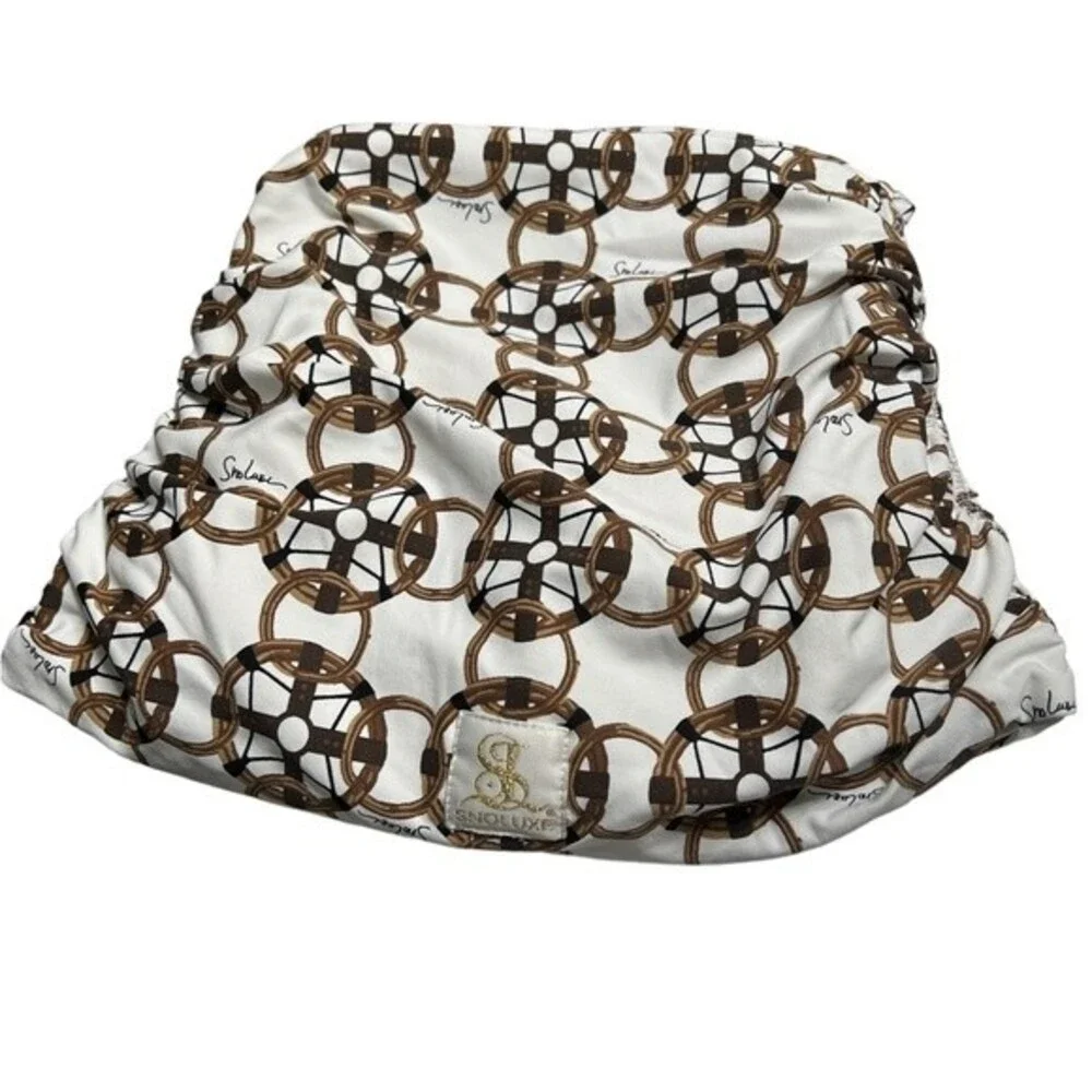 Snowluxe neck warmer. Cozy and chic neckwear for on and off the slopes